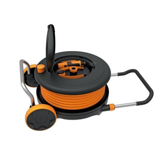 Катушка со шлангом и набором аксессуаров FISKARS 1023644 1/2" 30м 1